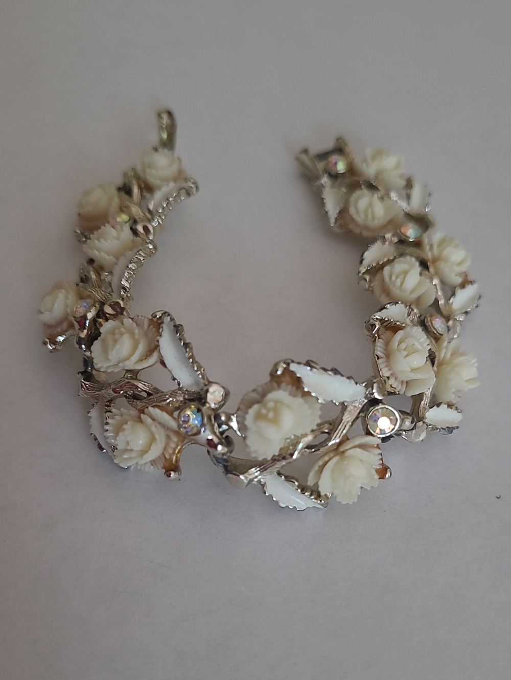 Vintage 1955 Emmons White Rose Link Bracelet Unmarked Early Run AB Rhinestones